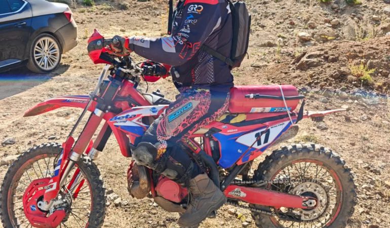 Şiran’da Korkutan Yangın: Kros Motorlarla Alevlere Karşı Seferberlik