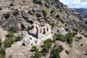 480-yunan-kesislerden-hutura-kilisesine-ziyaret-1 (1)