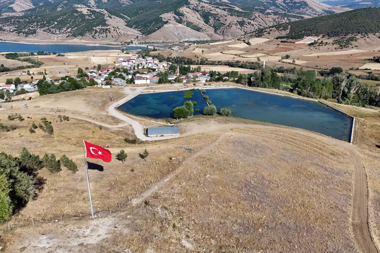 53-romanin-2-bin-yillik-mirasi-sadak-koyune-hayat-veriyor-2
