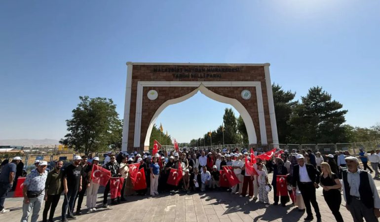 AK Parti Gümüşhane Teşkilatından Malazgirt Zaferi’ne Coşkulu Katılım
