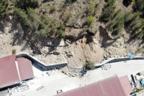 719-gumushanede-sanayi-sitesinde-heyelan-riski-nedeniyle-25-is-yeri-bosaltildi-7