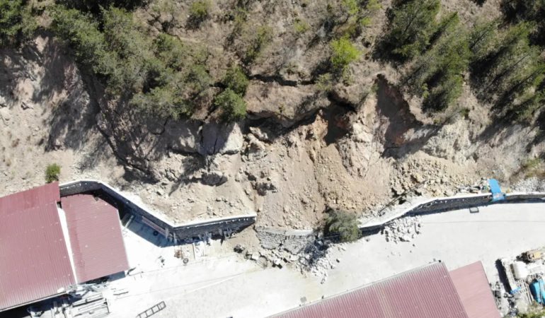 Gümüşhane’de Sanayi Sitesinde Heyelan Riski: 25 İş Yeri Boşaltıldı