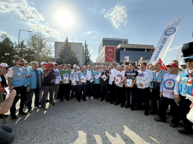 Anlaşma sağlanamadı! Memurlar zam teklifini hakeme götürüyor