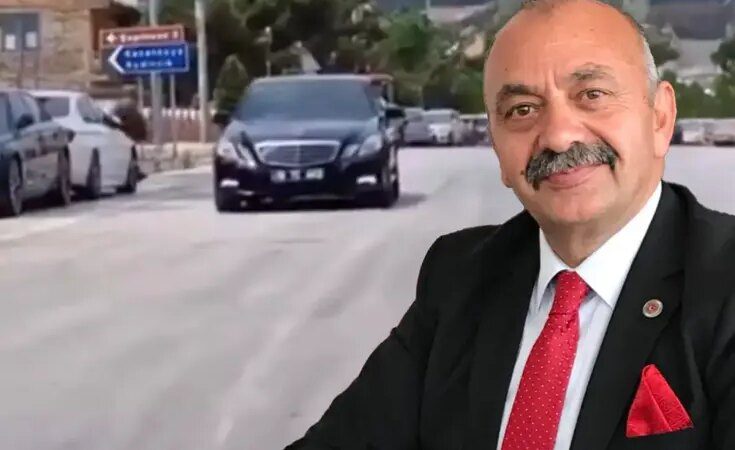 Belediye başkanı tepkiler sonrası makam aracını satışa çıkardı