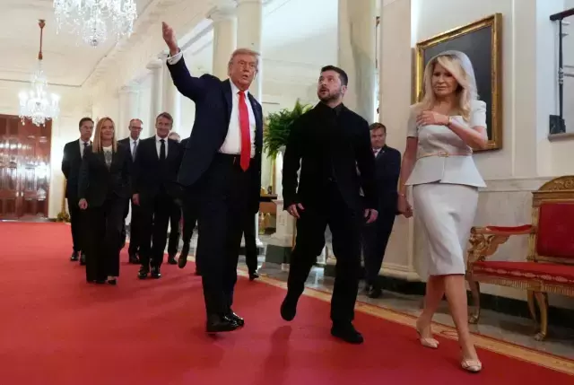 Beyaz Saray'daki görüşmede Putin-Zelenski sürprizi