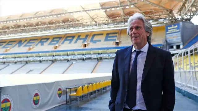 Fener'in eski hocası Galatasaray'ın transferini zora soktu