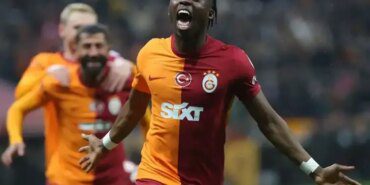 galatasaray-ayriligi-duyurdu-derrick-kohn-un-18963261_3756_amp.jpg
