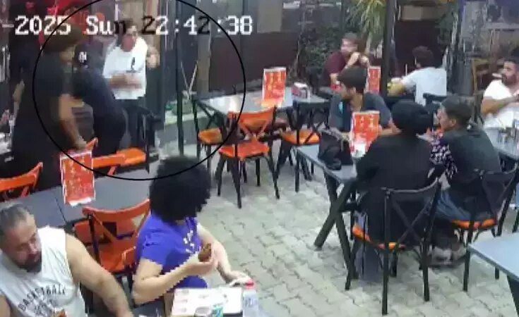 Hatay’da güvenlik görevlisi, heimlich manevrası ile kadının hayatını kurtardı