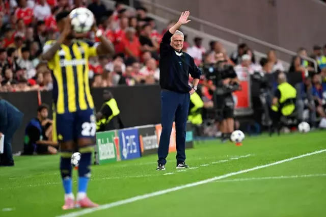 Maçtan çok konuşuldu! İşte Mourinho'nun kazağının fiyatı