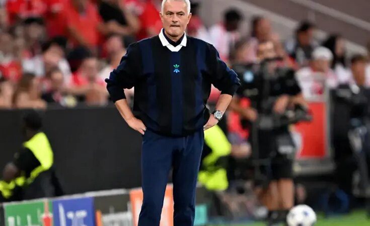 Maçtan çok konuşuldu! İşte Mourinho’nun kazağının fiyatı