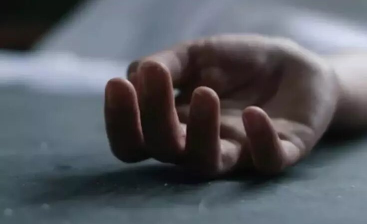 Yatakta akıl almaz ölüm! 220 kiloluk eşinin üzerine düştüğü adam hayatını kaybetti