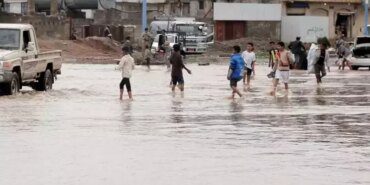 yemen-de-sel-felaketi-5-i-cocuk-7-kisi-hayatini-18975814_2505_amp.jpg