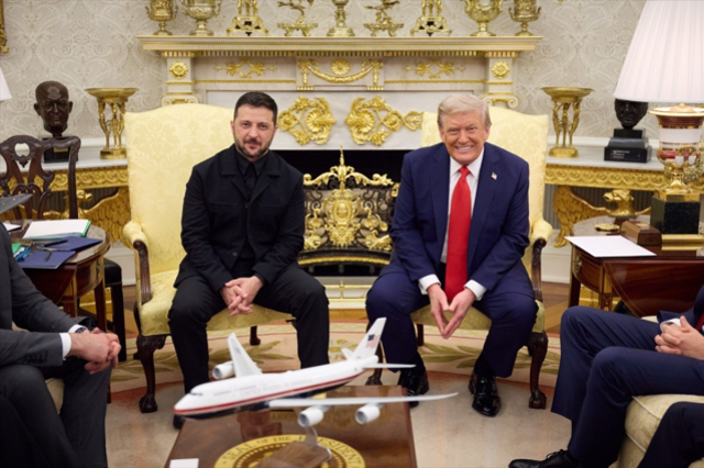 Zelenski, Trump'a 1 dakika içinde 8 kez teşekkür etti