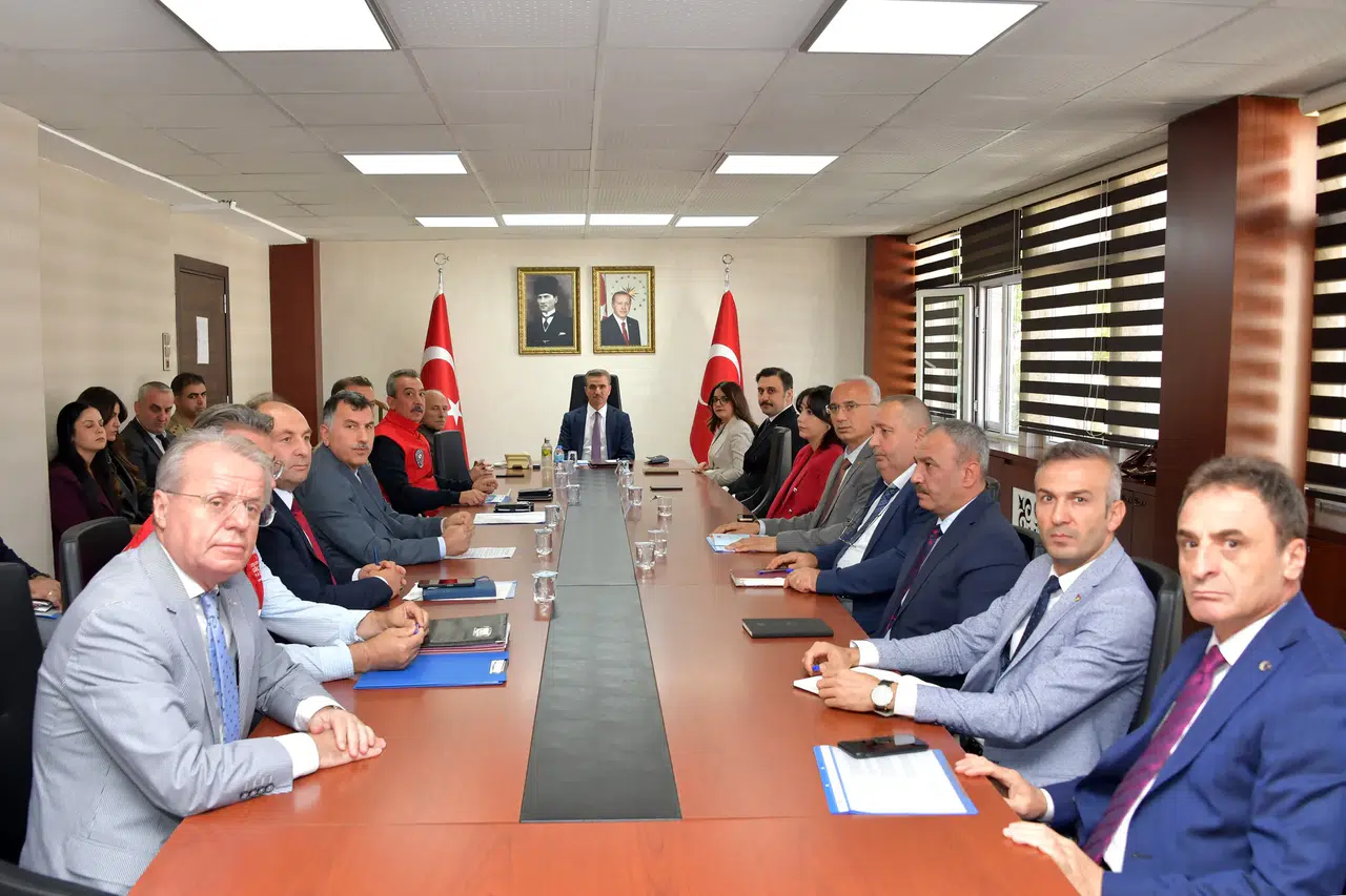 3258-gumushanede-kadina-yonelik-siddetle-mucadele-il-koordinasyon-toplantisi-yapildi
