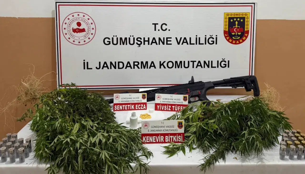 4052-gumushanede-kacak-alkol-kenevir-ve-ruhsatsiz-silah-ele-gecirildi