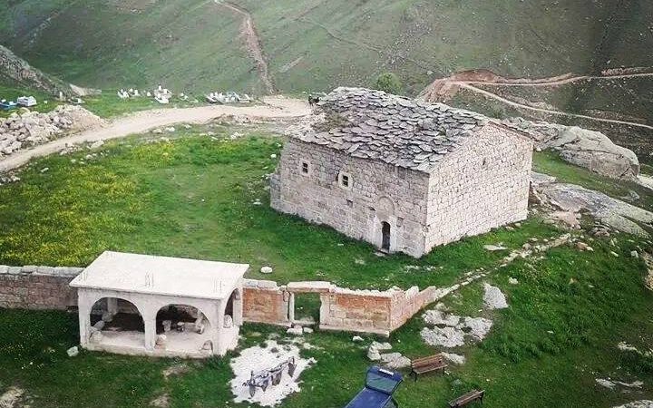 Köy Çeşmesinden Asırlardır Doğal Maden Suyu Akıyor