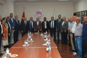 5583-iyi-parti-heyeti-gumushanede-esnafla-bulustu-sorunlari-dinledi