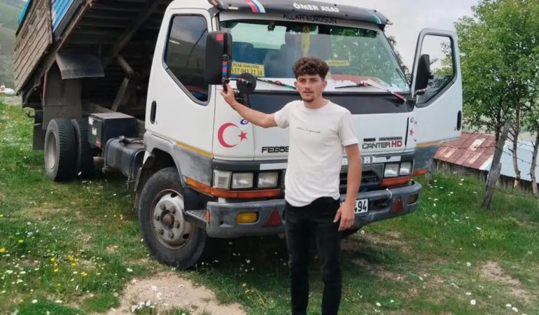 Gümüşhane’de Kaza Yapan Genç Şoför Samet Oral, Yaşamını Yitirdi