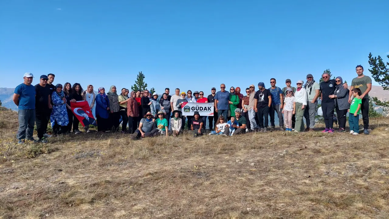 801-doganin-sifa-kaynagi-likarpa-gumushanede-senlige-donustu-9