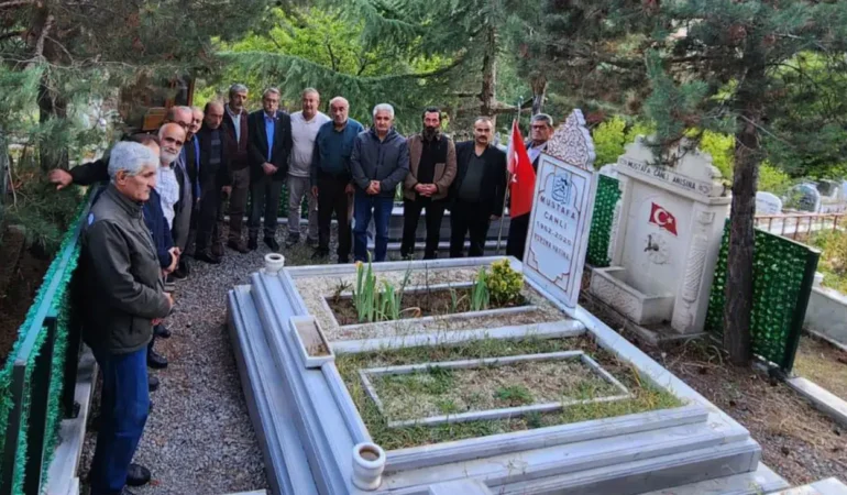 İYİ Parti’den Mustafa Canlı’ya Vefa: “Yeri Dolmayacak Bir İnsan”