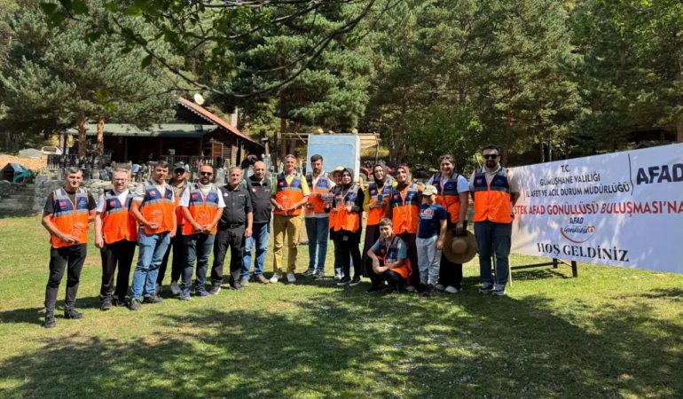 Gümüşhane’de Destek AFAD Gönüllüleri Kent Ormanında Buluştu