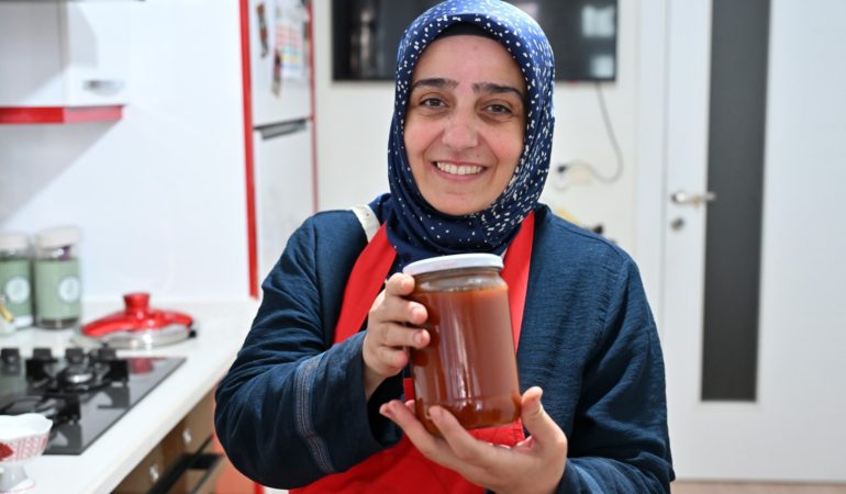 Gümüşhane’nin dikenli gülünün sofralara zahmetli yolculuğu başladı