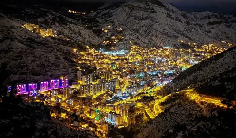 Karadeniz ve Doğu Anadolu’nun Renkli Hitap Kültürü: Gümüşhane’de “GADAM”, Komşularda “ULA”, “AHE”, “NEYDİRSEN” ve “CAN”