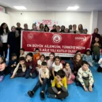 1250-gumushanede-minik-kalpler-benim-ailem-atolyesinde-bulustu