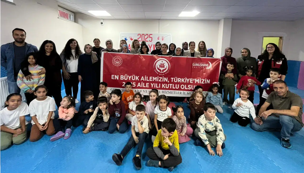 1250-gumushanede-minik-kalpler-benim-ailem-atolyesinde-bulustu