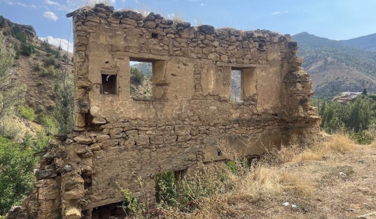 2 Bin yıllık kalenin tescili yok! Turizm tarihi yerleşim var diyerek olmuyor