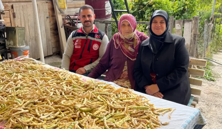Gümüşhane’de Dünya Yaşlılar Gününde Büyüklerimize Vefa