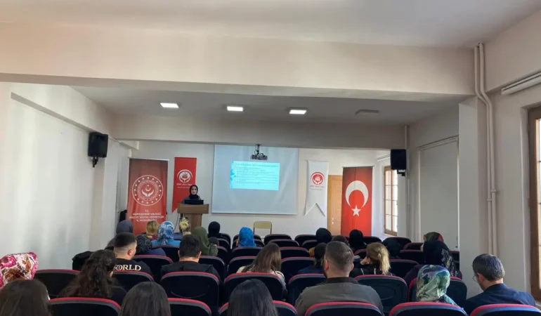 Gümüşhane’de Otizm Farkındalığına Yönelik Eğitim Programı Gerçekleştirildi