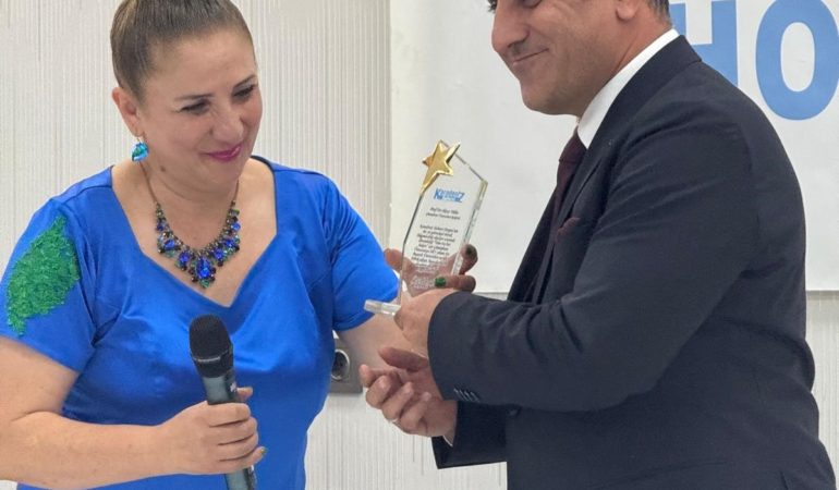 GÜ Yılın En İyi Çıkış Yapan Üniversitesi Ödülünü Kazandı!