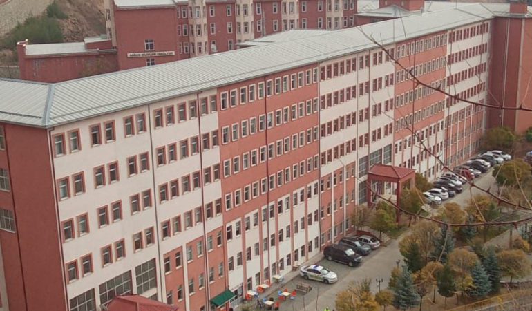 rehine krizi yaklaşık 5 saattir sürüyor