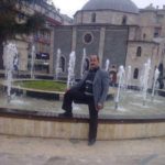 AHŞAP YAPI TAŞINIRKEN DEVRİLDİ: 1 ÖLÜ