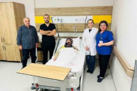 BAYBURT’TA KOLON VE REKTUM TÜMÖRÜ AMELİYATLARI BAŞARIYLA GERÇEKLEŞTİRİLDİ