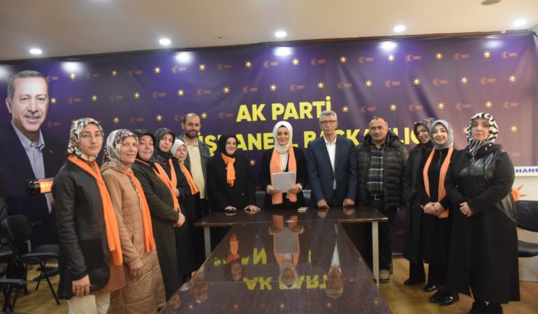 AK Parti’den kadına yönelik şiddete karşı basın açıklaması
