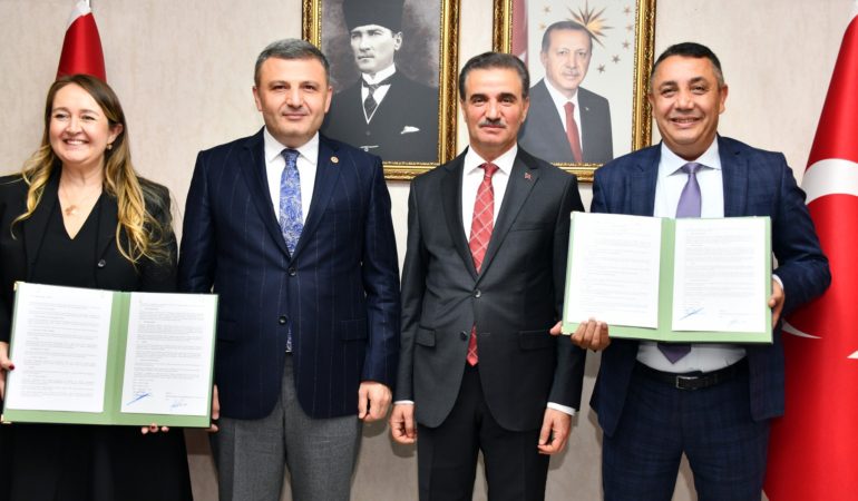 Çağrı Merkezi Yatırımı için imzalar atıldı