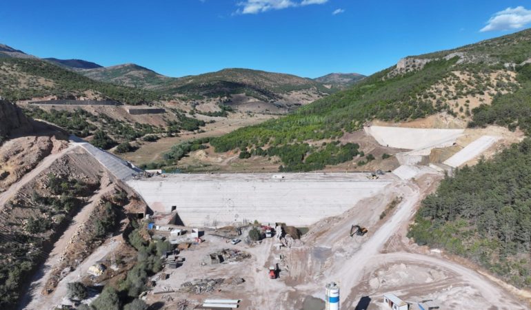 DSİ Yöneticisi Yayla Gümüşhane’de İncelemelerde Bulundu