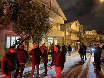 KÜRTÜNLÜ ŞEHİDİN EVİ  Ziyaretçi Akınına Uğradı