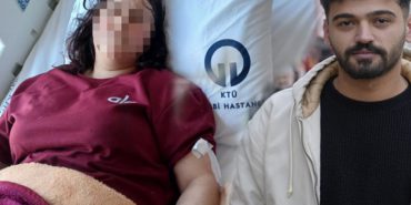 BOŞANMA AŞAMASINDAKİ KOCASINDAN BIÇAKLI SALDIRIYA UĞRAYAN KADIN TEDAVİ ALTINDA GENÇ KADININ KARDEŞİ: "3-4 AY ÖNCE DE EVİMİZİ BASIP KARDEŞİMİ BIÇAKLAMAYA ÇALIŞTI, BU ADAMIN DIŞARIDA OLMAMASI LAZIM"