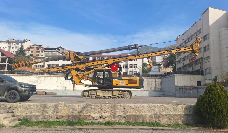 Gümüşhane Zafer Meydanı’na Milyonluk Kapalı Otopark Geliyor