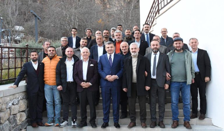 AK Parti Gümüşhane İl Başkanlığında STK ve Meslek Odalarıyla İstişare Buluşması