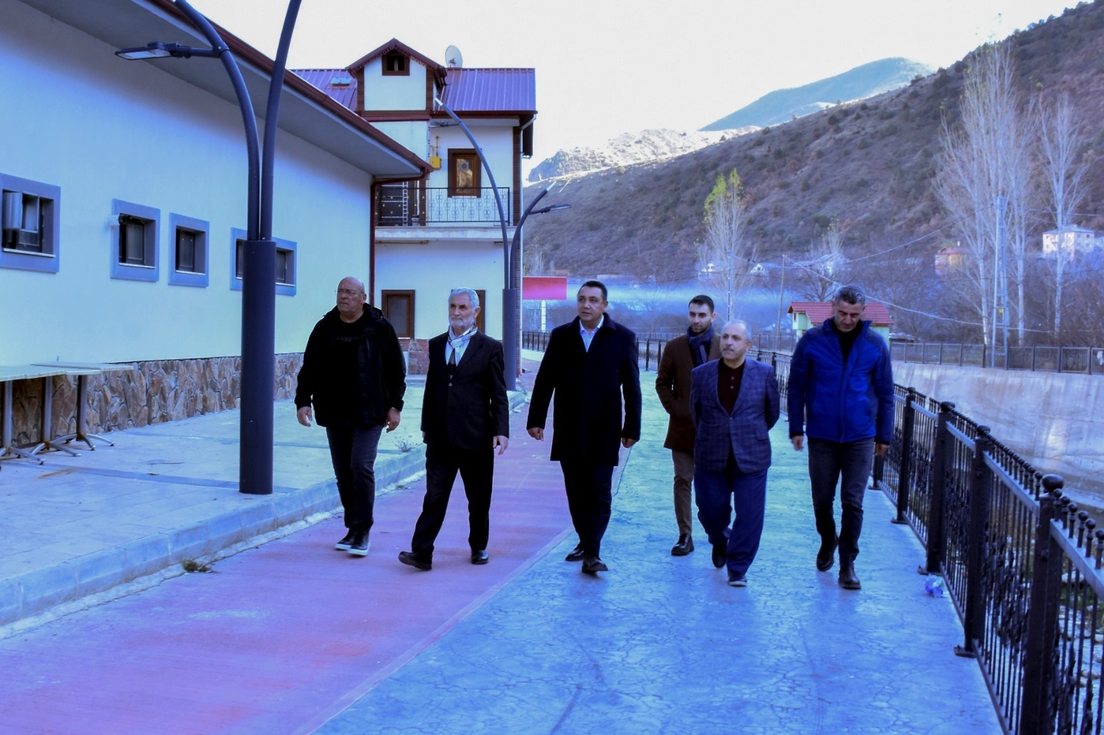 d7fb4684-7f6c-430a-ad24-1540a737a6ab