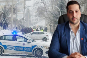 GÜMÜŞHANE'DE BUZLU YOLDA YOKUŞ AŞAĞI KAYAN ARAÇLAR KAMERADA