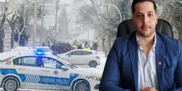 GÜMÜŞHANE'DE BUZLU YOLDA YOKUŞ AŞAĞI KAYAN ARAÇLAR KAMERADA