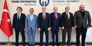 Rektörümüz Trabzon’daki Afet Bilinci Sempozyumuna Katıldı (3)