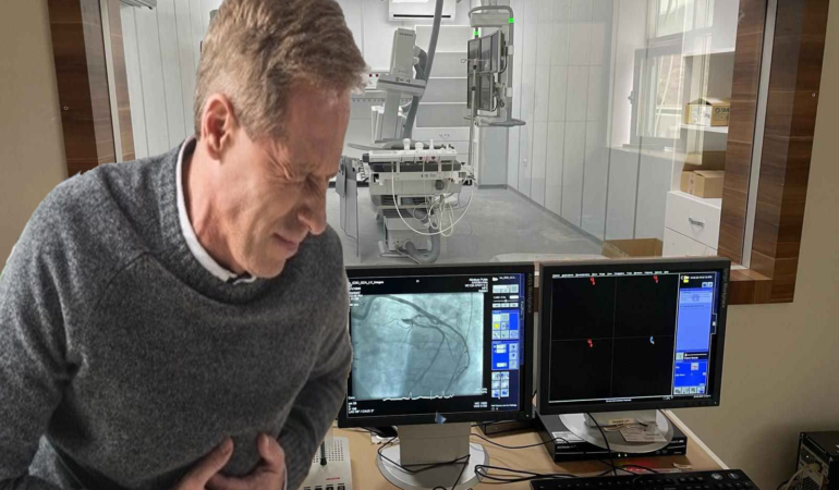 Kalp Ağrısı Sanılıyor, Reflü Çıkıyor