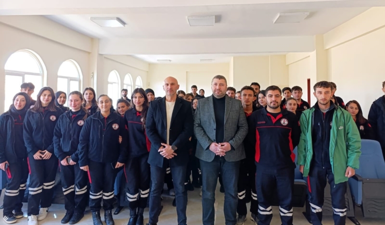 Gümüşhane Üniversitesi’nde “Kentleşme ve Ortak Akıl” Konferansı