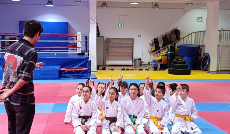 617855512_1216613353990012_684269222140555176_n